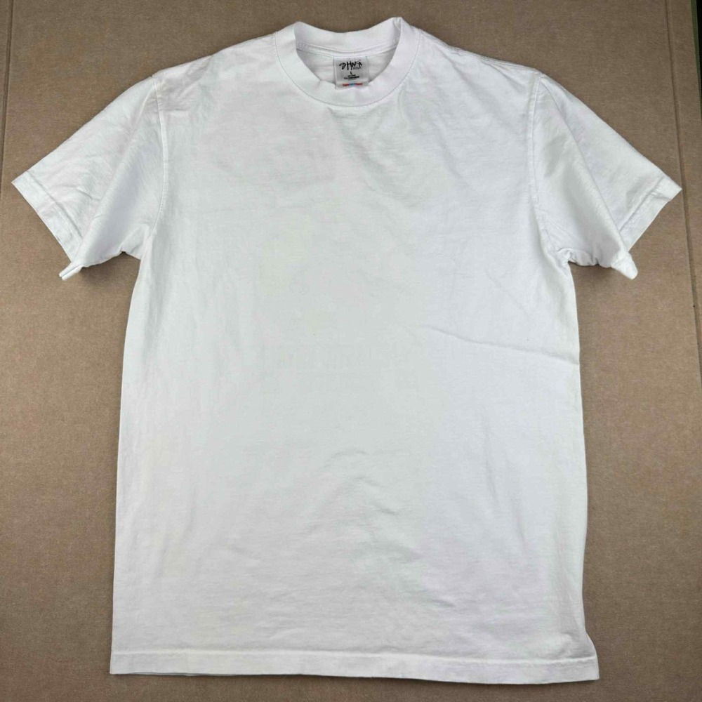 Shaka Wear T-Shirt Men's L White Only Vibez Panda Graphic Pandtastic Voyage Tour